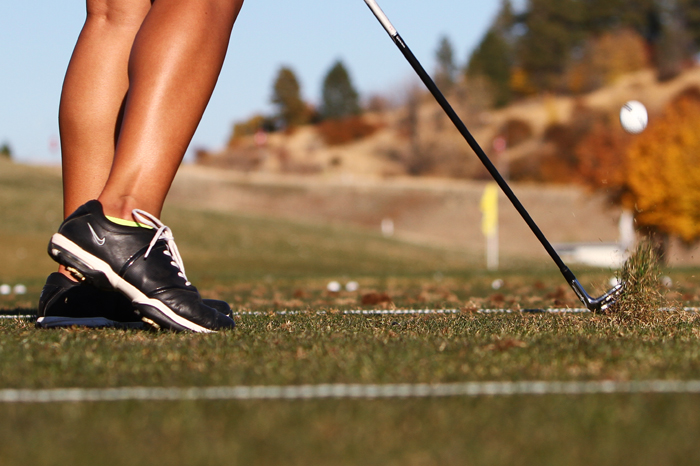 The WSU womens golf team prepares to compete in the Stanford Intercollegiate