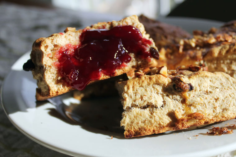 Scones+filled+with+red+raspberry+jam+are+prepared+by+Maxwell+Reister%2C+Tuesday%2C+April+1.