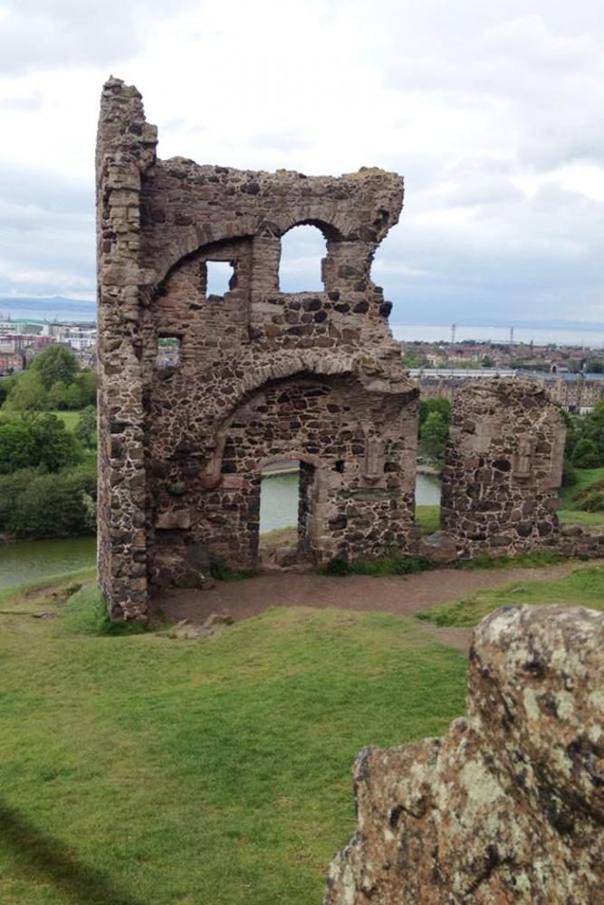 Ruins+in+Edinburgh%2C+Scotland%2C+as+seen+on+Friday%2C+June+5%2C+2015.