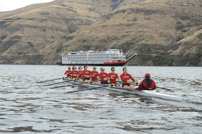 Members of the WSU rowing team race down the Snake River on Oct. 17.