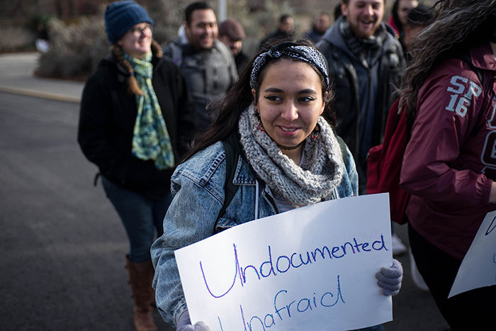 A+students+carries+a+sign+stating+undocumented+Unafraid.
