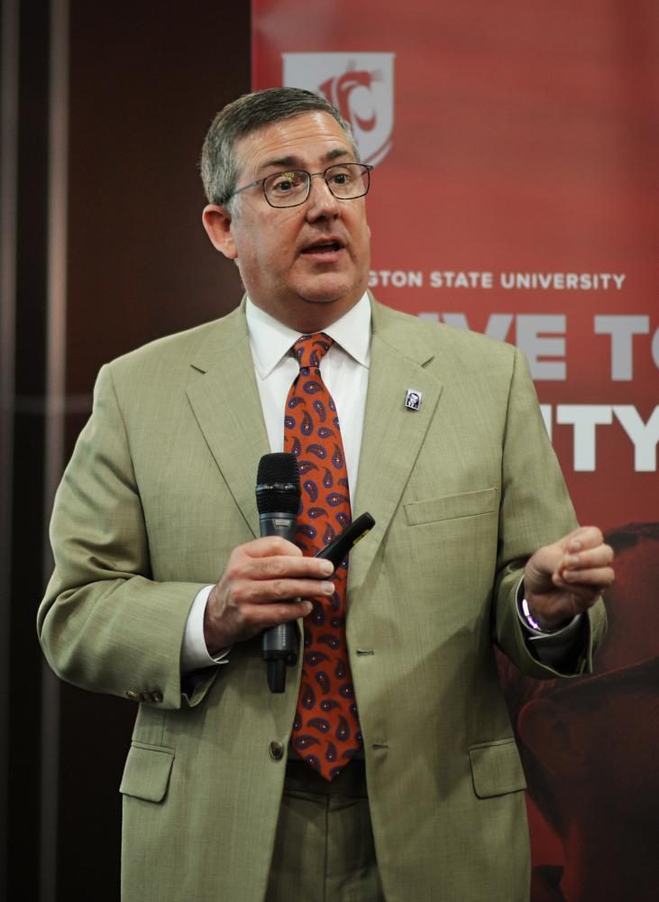 WSU+President+Kirk+Schulz+speaks+at+the+Drive+to+25+town+hall+Tuesday+afternoon.