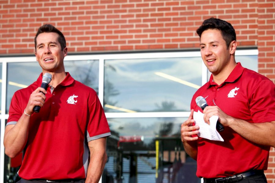 Jason Gesser, left, and Matt Chazanow co-emcee the Cougar Athletic Fund’s Cougar Kickoff event at the start of the 2015-16 fall sports season.