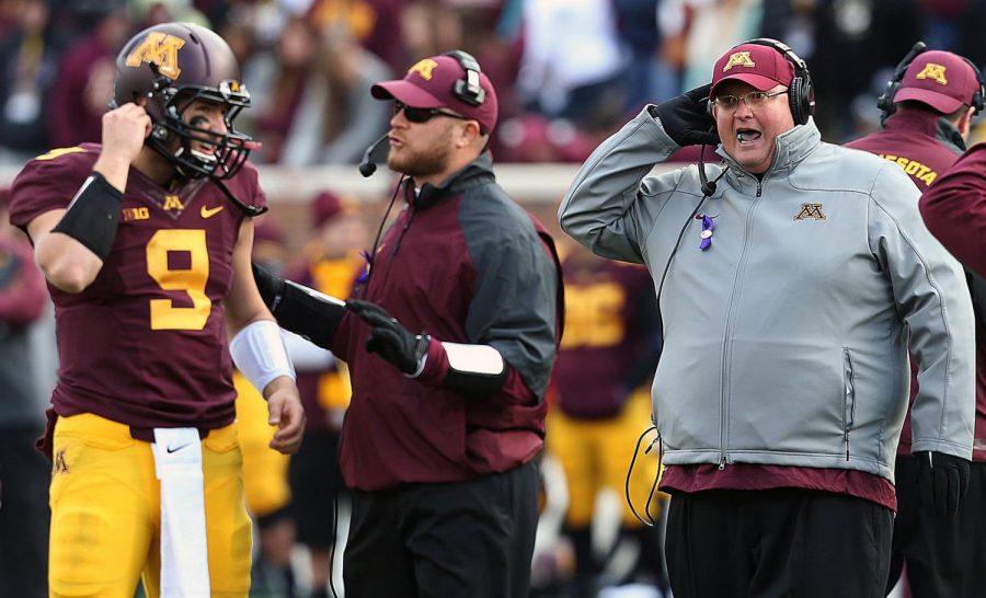 Former+Minnesota+Head+Coach+Tracy+Claeys+shouts+instructions+to+his+team+on+Oct.+26%2C+2013+at+TCF+Bank+Stadium.