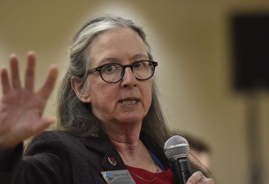 Eileen Macoll, a Pullman City Council member, explains how current issues with China have lead to changes in recycling in Pullman, Wednesday at the Chinook Student Center.