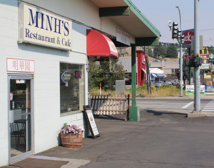 Minh%E2%80%99s+Restaurant%2C+on+the+corner+of+Stadium+Way+and+Grand+Avenue%2C+offers+a+wide+variety+of+Asian+cuisine+at+reasonable+prices+for+the+average+college+student.
