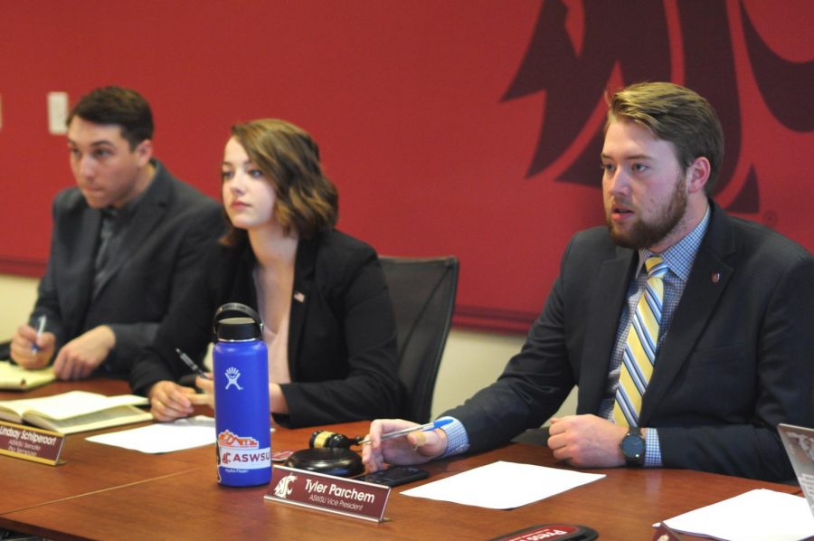 ASWSU senators John Sullivan, left, Lindsay Schilperoort, middle, and ASWSU Vice President Tyler Parchem, right, discuss how to move forward throughout the year Wednesday in the CUB.