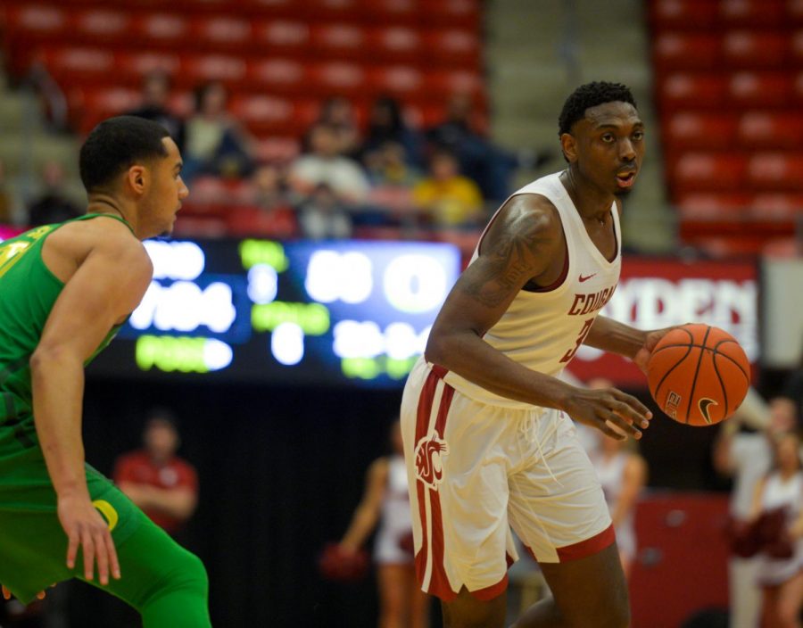 Then-junior forward Robert Franks Jr. looks for an opening during the game against Oregon on Mar. 1 at Beasley Coliseum.