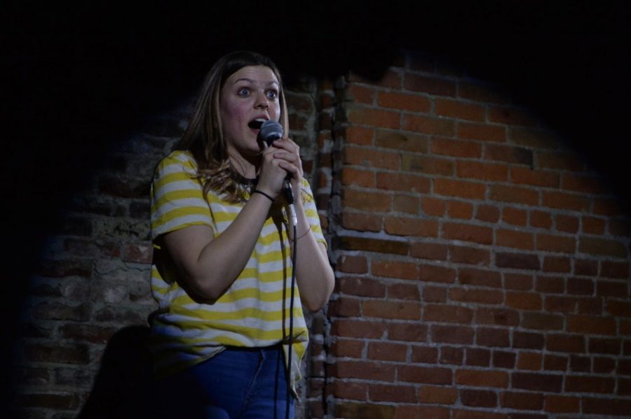 “I’m not peeing everywhere and I laugh quite often ... weird flex but okay,” Clare Sullivan said in her act Monday night at Etsi Bravo.