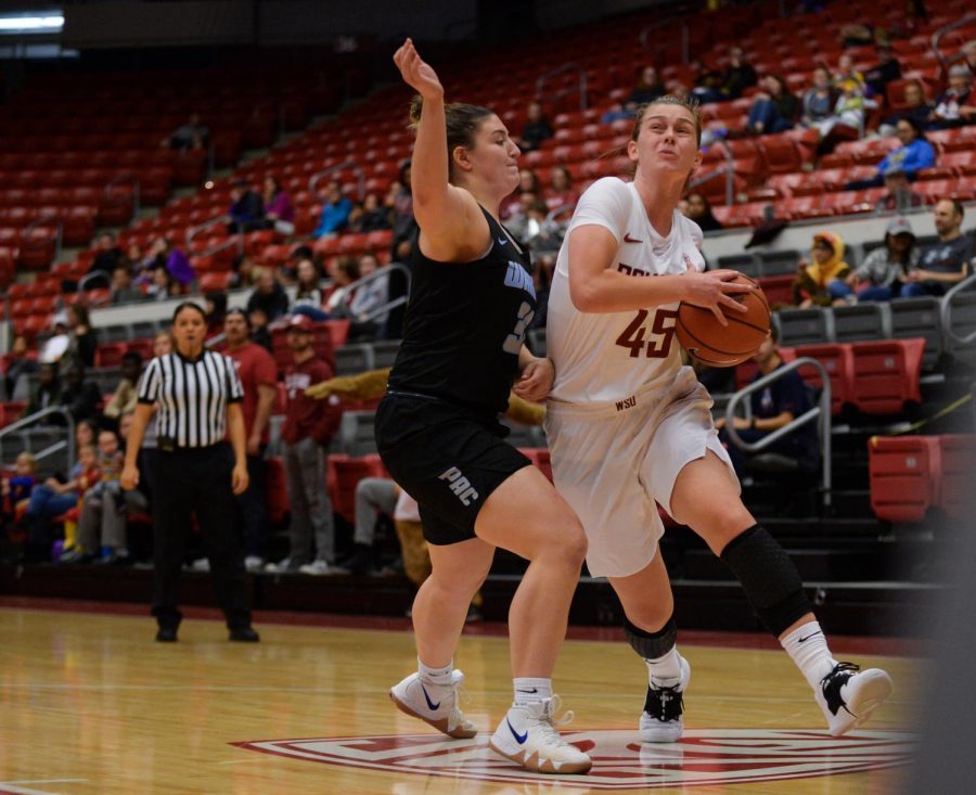 Then-redshirt junior forward Borislava Hristova pushes past the Warner Pacific defense in an attempt to score on Oct. 29, 2018 at Beasley Coliseum.