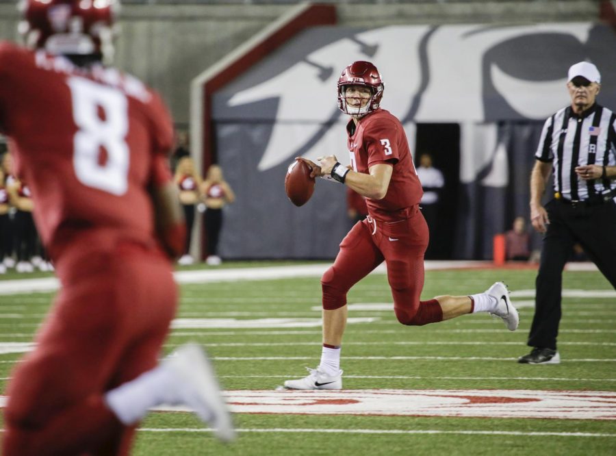 Then-redshirt+sophomore+quarterback+Tyler+Hilinski+looks+for+a+receiver+against+Boise+State+on+Sept.+9%2C+2017+in+Martin+Stadium.+Hilinski+led+WSU+to+a+47-44+comeback+win.++