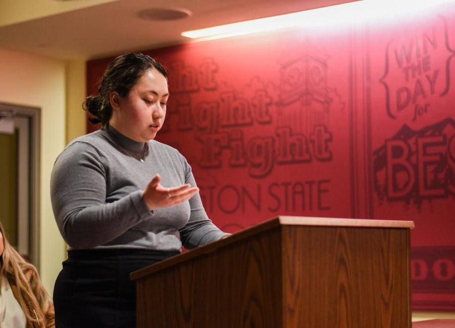 Isabella Spayd, member of the ASWSU Judicial Board, announces the reviewed process of electing and confirming someone to the deputy director position after the conflict that emerged with between the reviewing of ASWSU bylaws and the resignations, during the ASWSU meeting on Wednesday, at the CUB.
