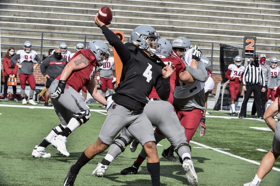 De Laura threw for 179 yards and two touchdowns across both of WSUs scheduled scrimmages.