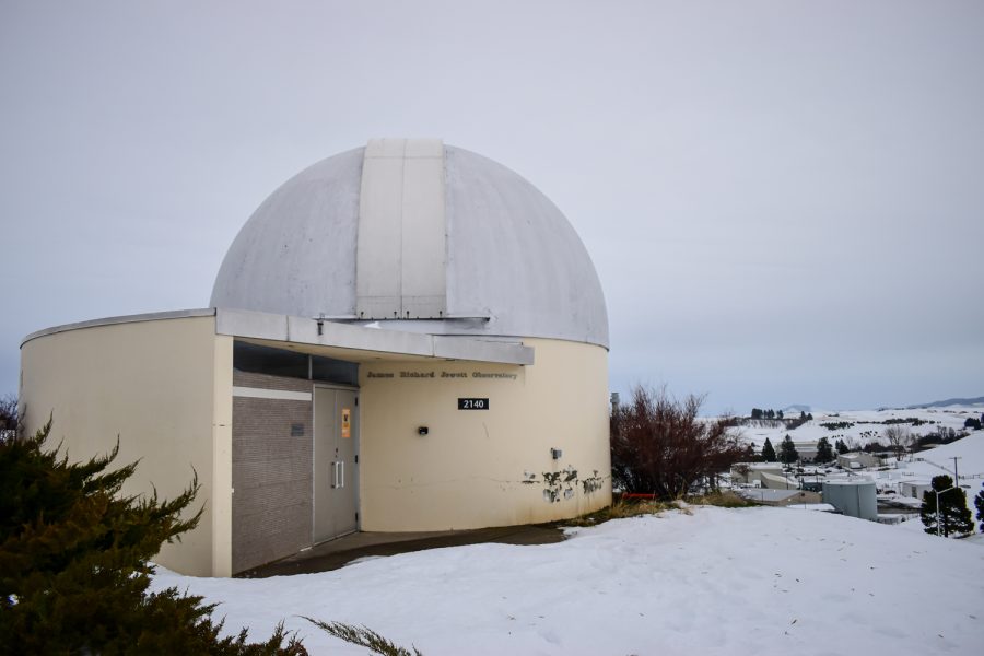The+Jewett+Observatory+is+located+on+Observation+Drive.