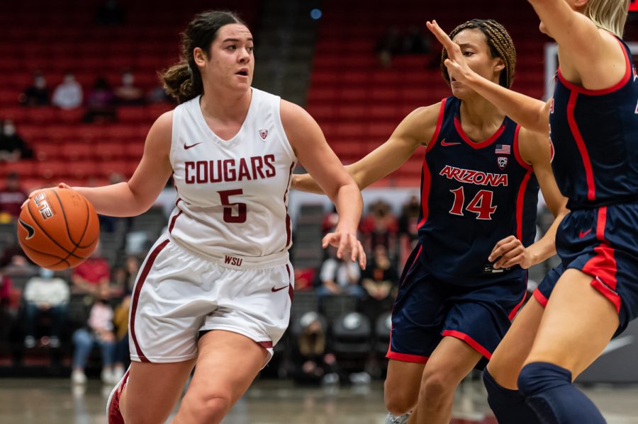 WSU+guard+Charlisse+Leger-Walker+%285%29+drives+toward+the+basket+during+the+first+half+of+an+NCAA+college+basketball+game+against+Arizona+in+Beasley+Coliseum%2C+Feb.+20.
