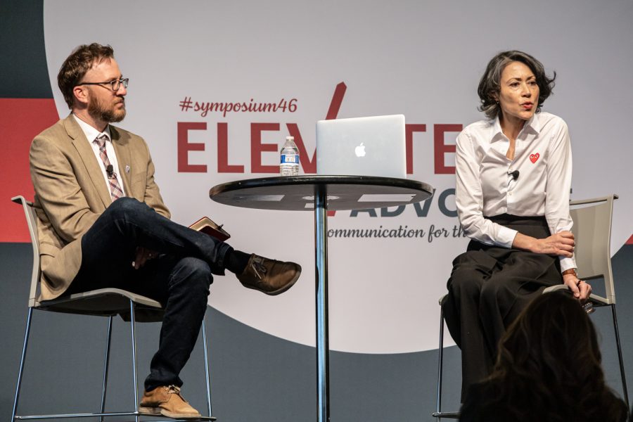 Edward R. Murrow Lifetime Achievement Award recipient Ann Curry and WSU Journalism and Media Production Chairman Benjamin Shors discuss humanitarian and war reporting during Murrow Symposium 46, April 5.