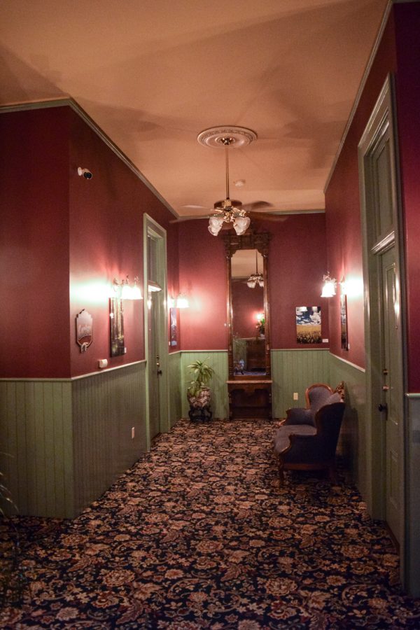 Daytons Weinard Hotel allows for a more Victorian-style visit. 