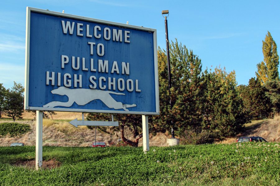 Pullman+High+School+students+walked+out+Sept.+23+in+response+to+the+schools+handling+of+the+sexual+assault+report.