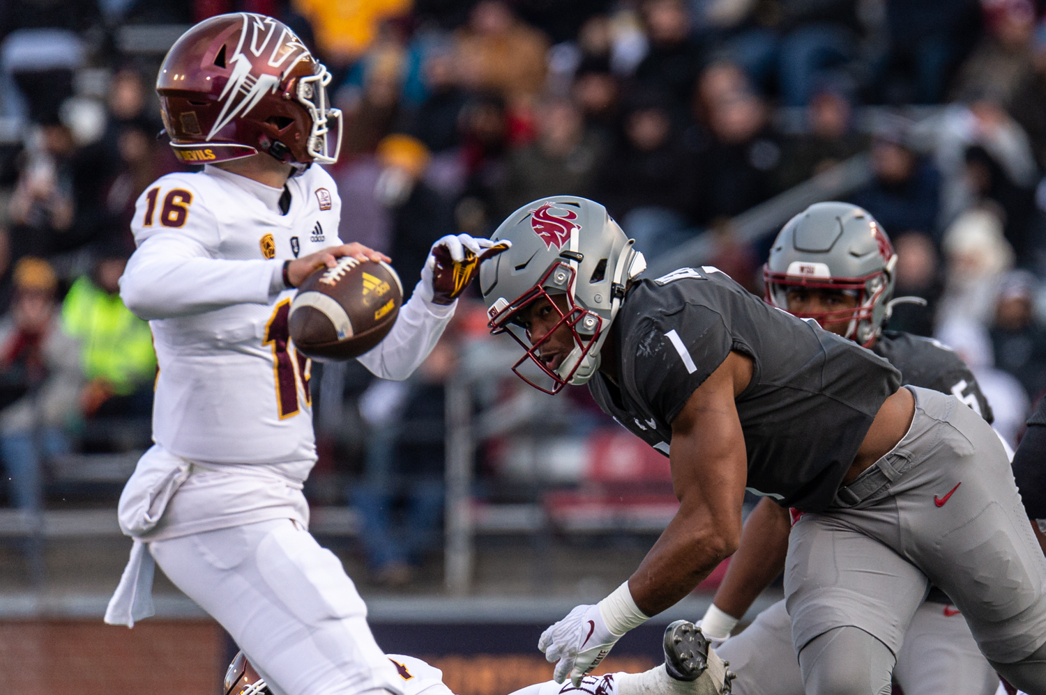 Daiyan Henley making family proud after stellar outing in Senior Bowl -  Stay Alive In Power 5