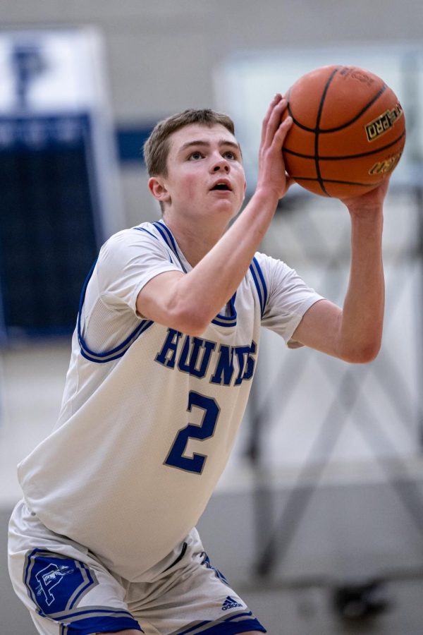 Pullman+point+guard+Jaedyn+Brown+shoots+a+free+throw+during+a+high+school+basketball+playoff+game+against+East+Valley+%28Yakima%29%2C+Feb.+18%2C+2023%2C+in+Pullman%2C+Wash.