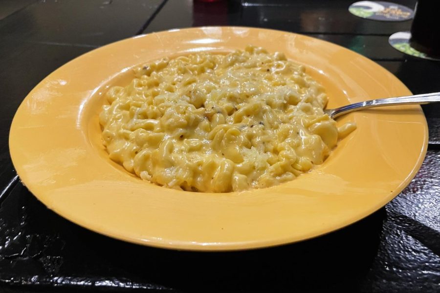 A lot to be desired in Mac Daddy’s blend of mac and cheese.