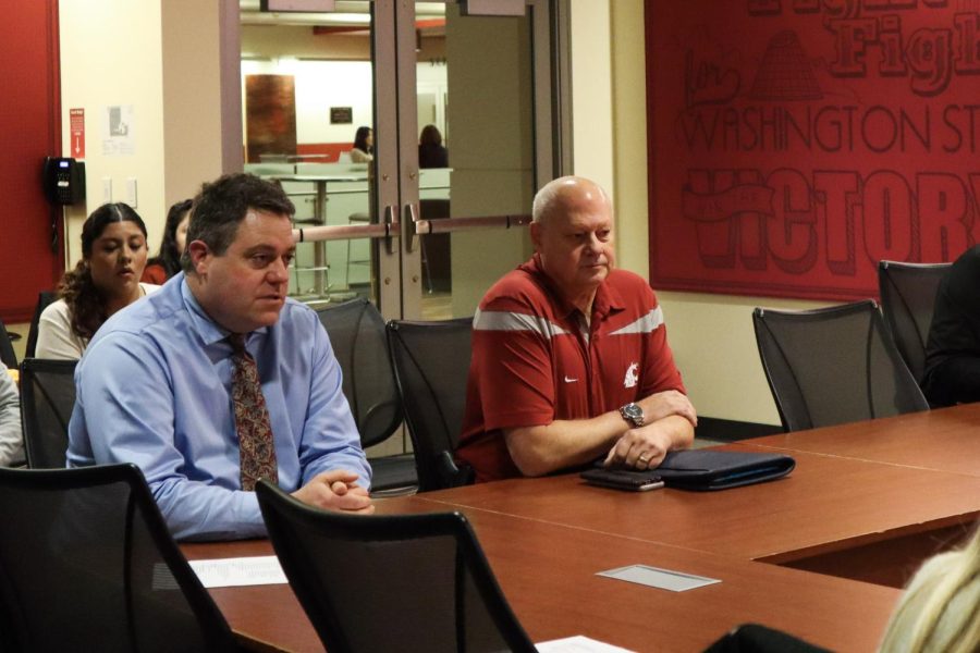 Gary Jenkins, WSU chief of police, and Sean Greene, associate vice chancellor for facilities and operations answer questions from the Senate in March 1. 
