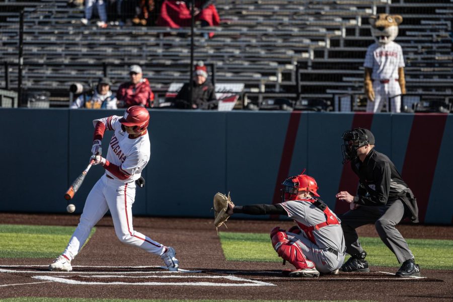 WSU+outfielder+Jonah+Advincula+swings+at+a+pitch+during+an+NCAA+baseball+game+against+Seattle+University%2C+March+7%2C+2023%2C+in+Pullman%2C+Wash.