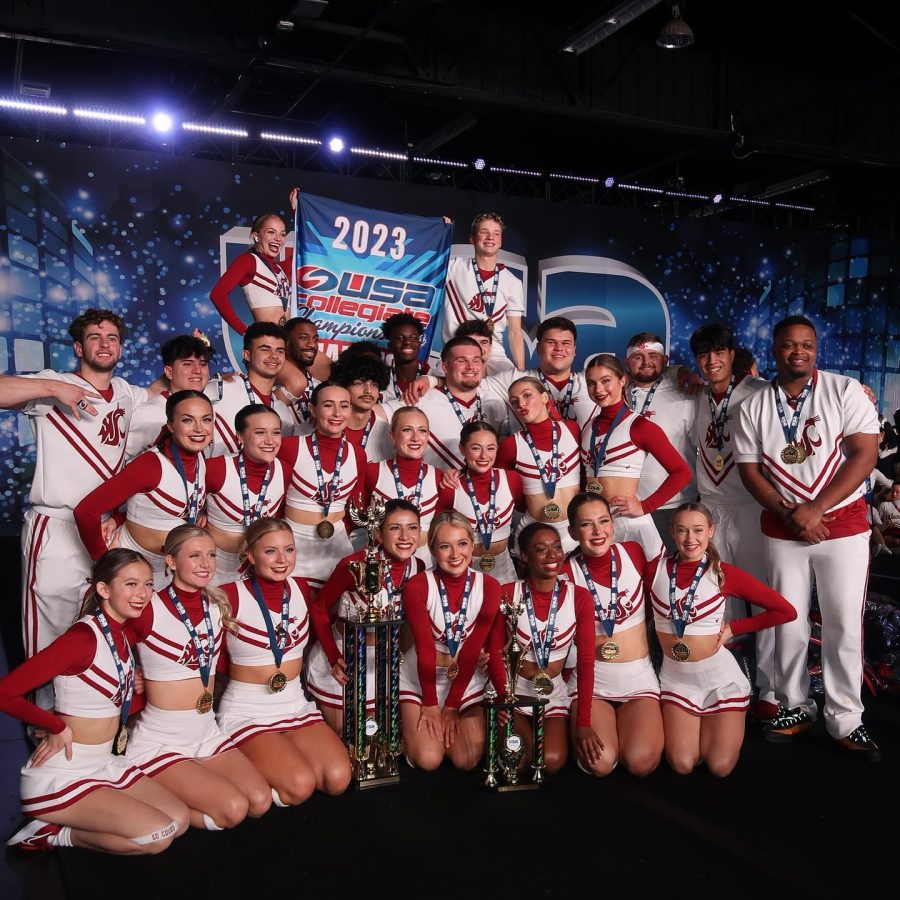 WSU+Cheer+after+they+won+at+nationals.