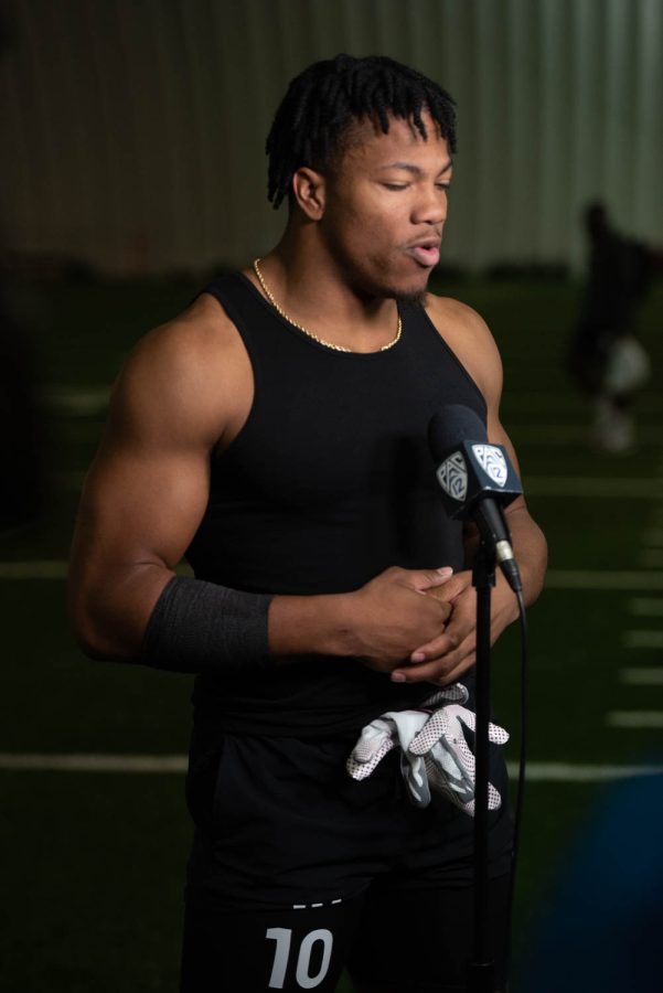 Daiyan Henley speaking to the media after WSUs Pro Day, March 28, 2023 at the WSU Pro Day, March 28, 2023