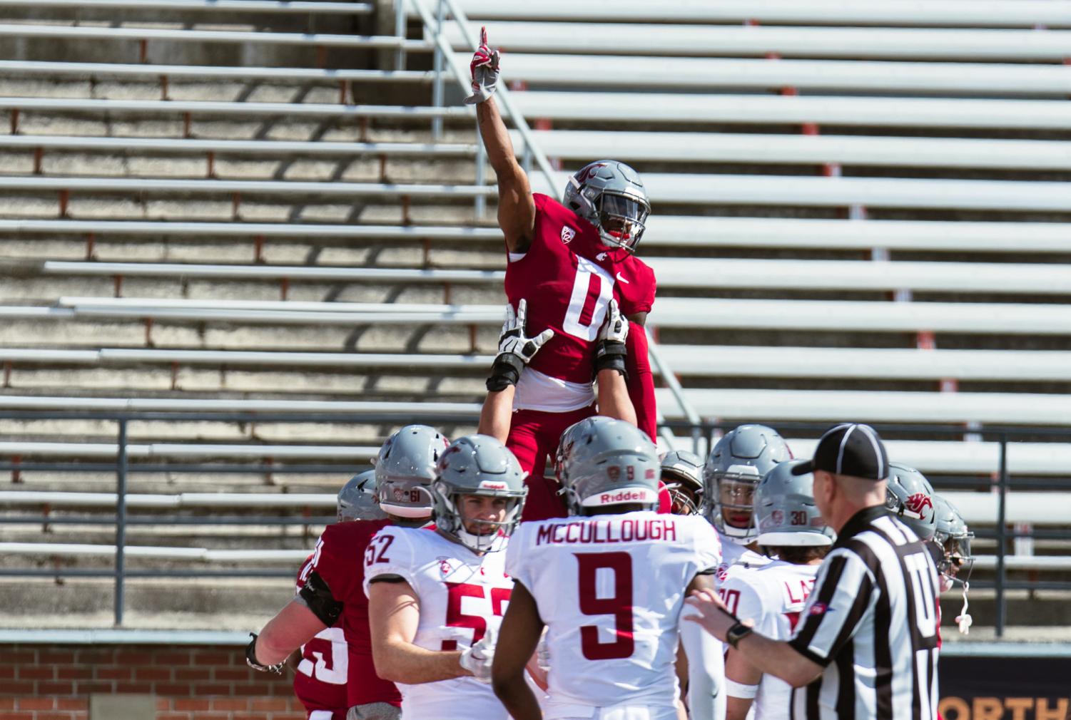 Former Washington State star linebacker Daiyan Henley selected by Los  Angeles Chargers in third round of NFL draft, Washington State University