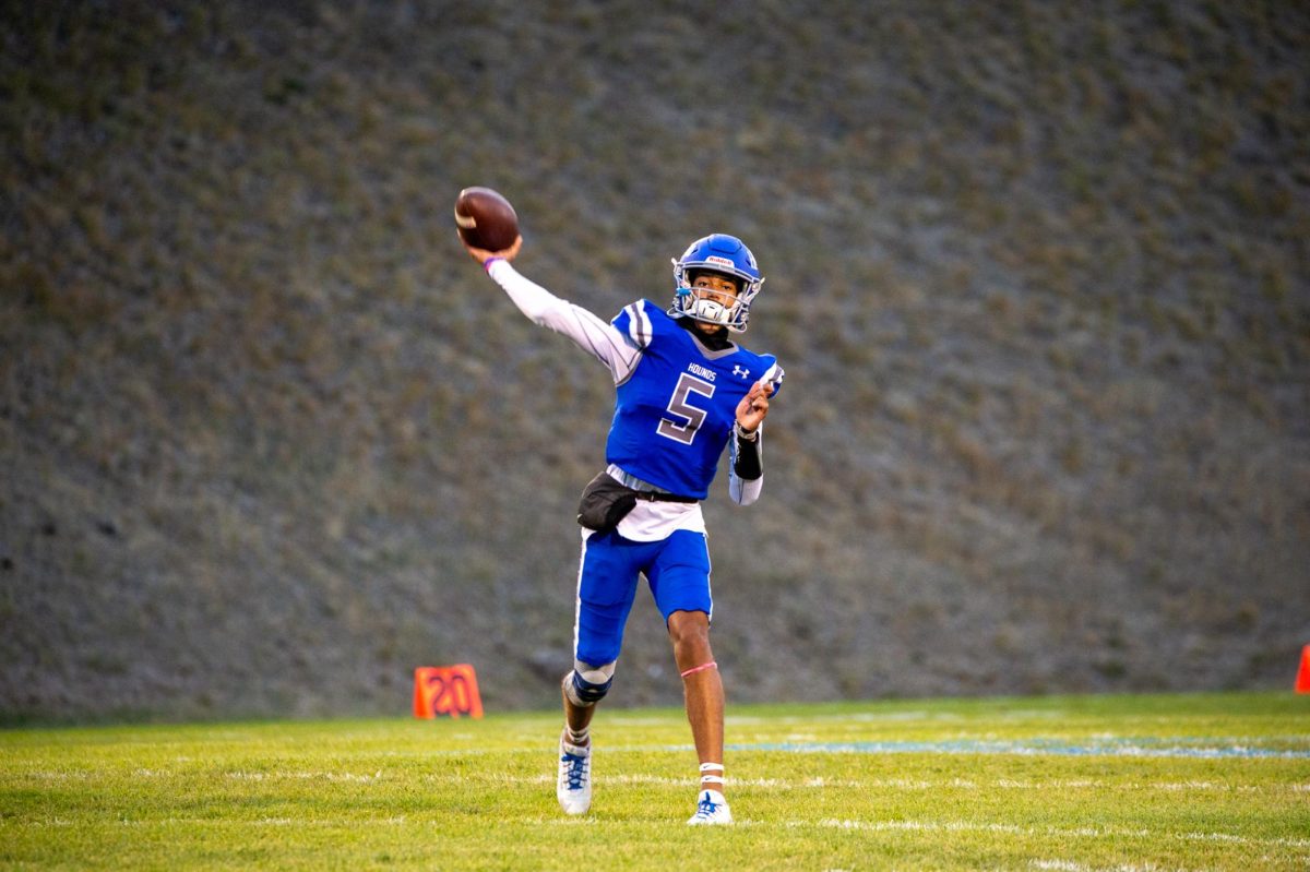 Pullman QB Caleb Northcroft warming up before game against Rogers at home, Sept. 22, in Pullman, Wash. 