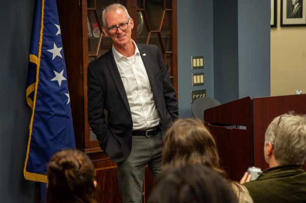 Former congressman Bob Inglis giving a speech to students and members of the public about faith and climate science Sept. 28, in Pullman, Wash.