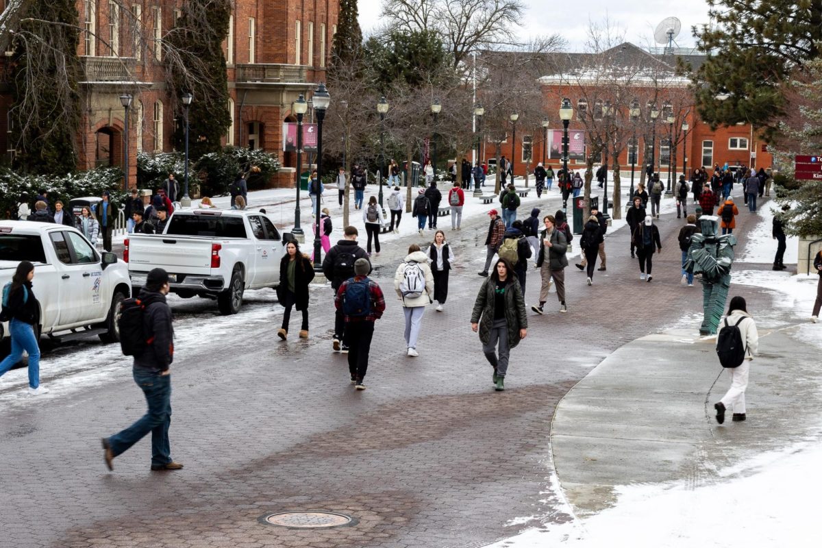 Students braving the weather on the first day of the spring semester