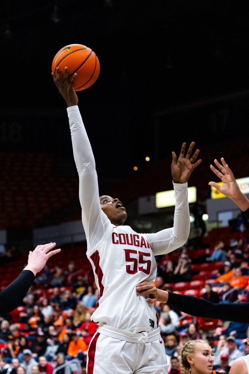 WSU center Bella Murekatete gets ready to jump for a layup during an NCAA womens basketball game against Oregon State, Feb. 23, 2024, in Pullman, Wash.