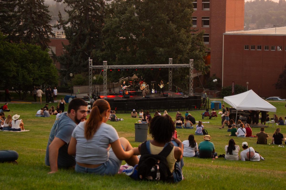 Artist Madeline Hawthorne performing at CougFest 2024, Sept. 6, in Pullman, Wash.