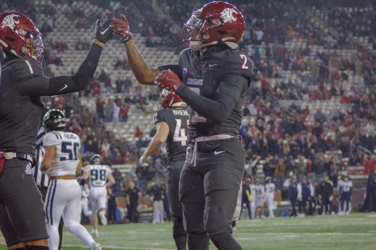 WSU WR Kyle Williams celebrates a touchdown.