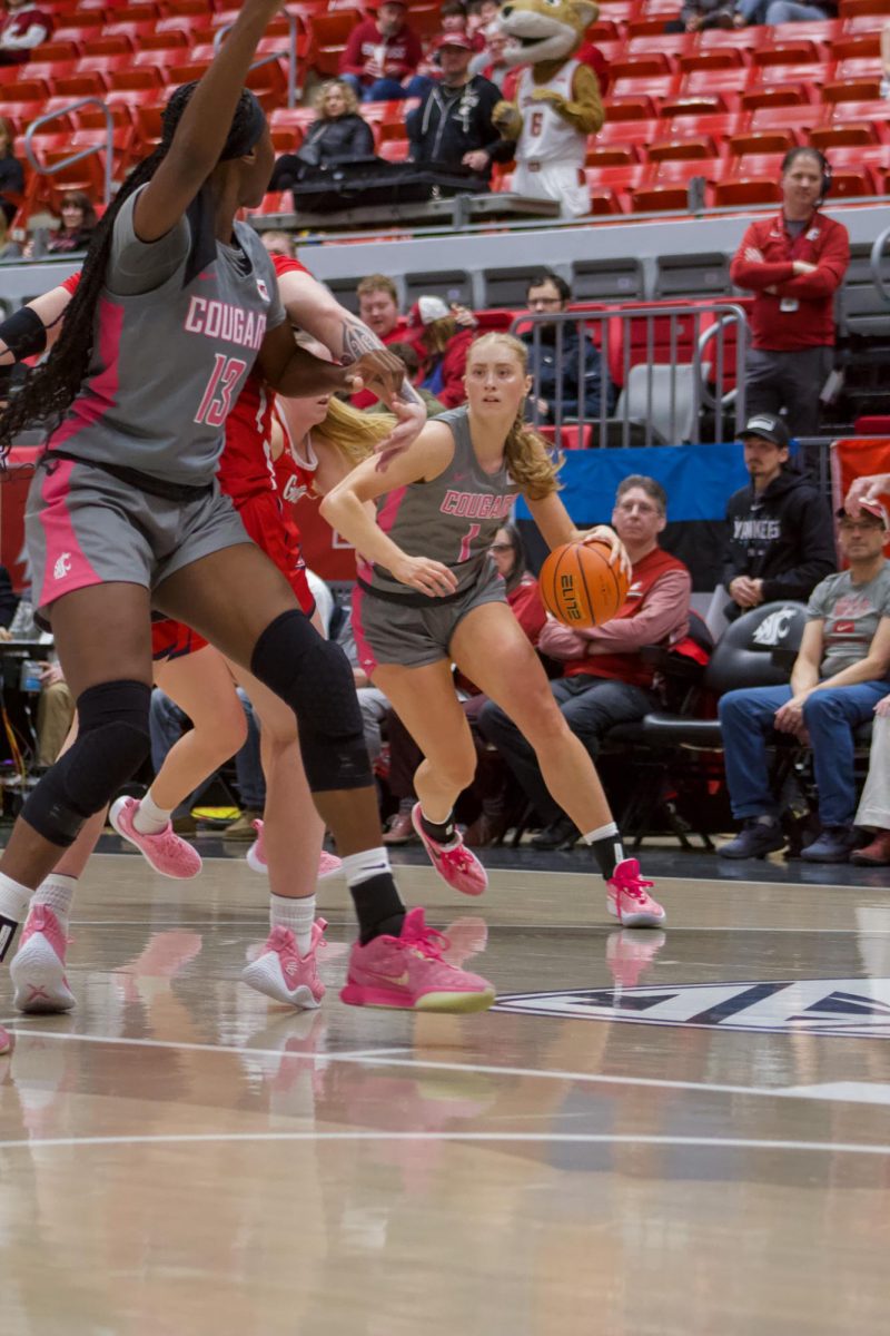 Tara Wallack drives to the hoop against Saint Mary's on Senior Day at Beasley Coliseum, Feb. 22, in Pullman, Wash.