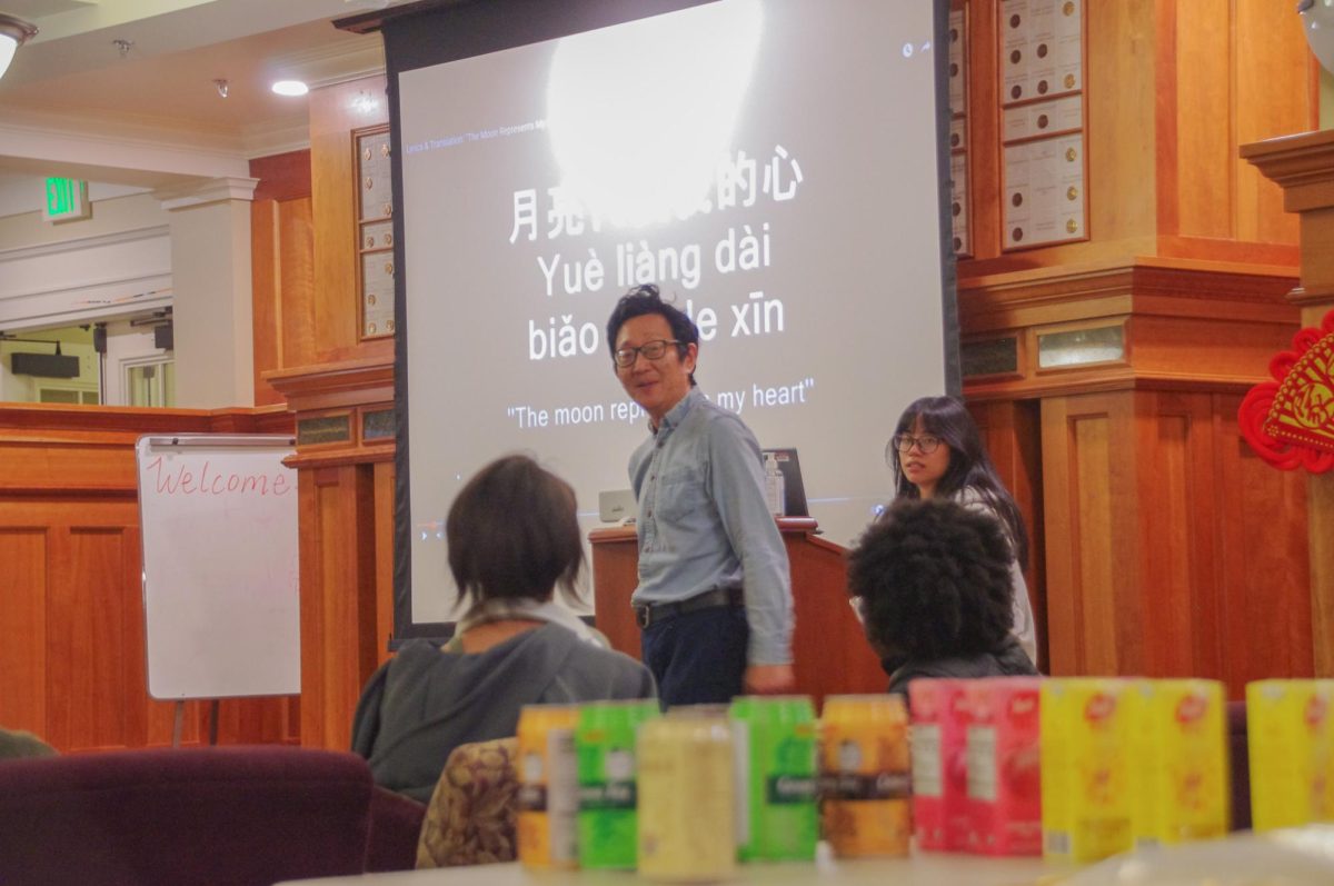 WSU Professor Weiguo Cao presenting the tale of the Chinese Moon Goddess to Chinese language students during the Mid-Autumn festival event, Oct. 6