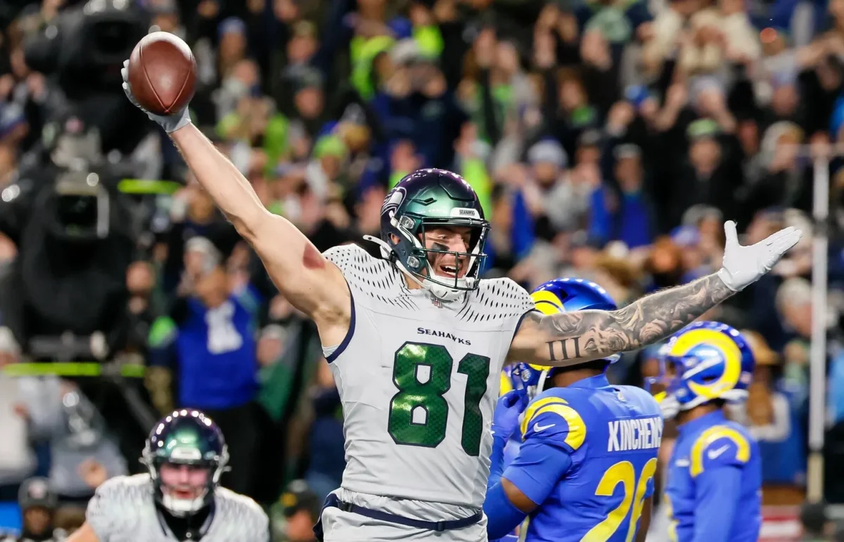 Eric Saubert celebrates making the game winning catch against the Los Angeles Rams on Thursday Night Football Dec. 18 2025 (Courtesy of Seattle Times). 
