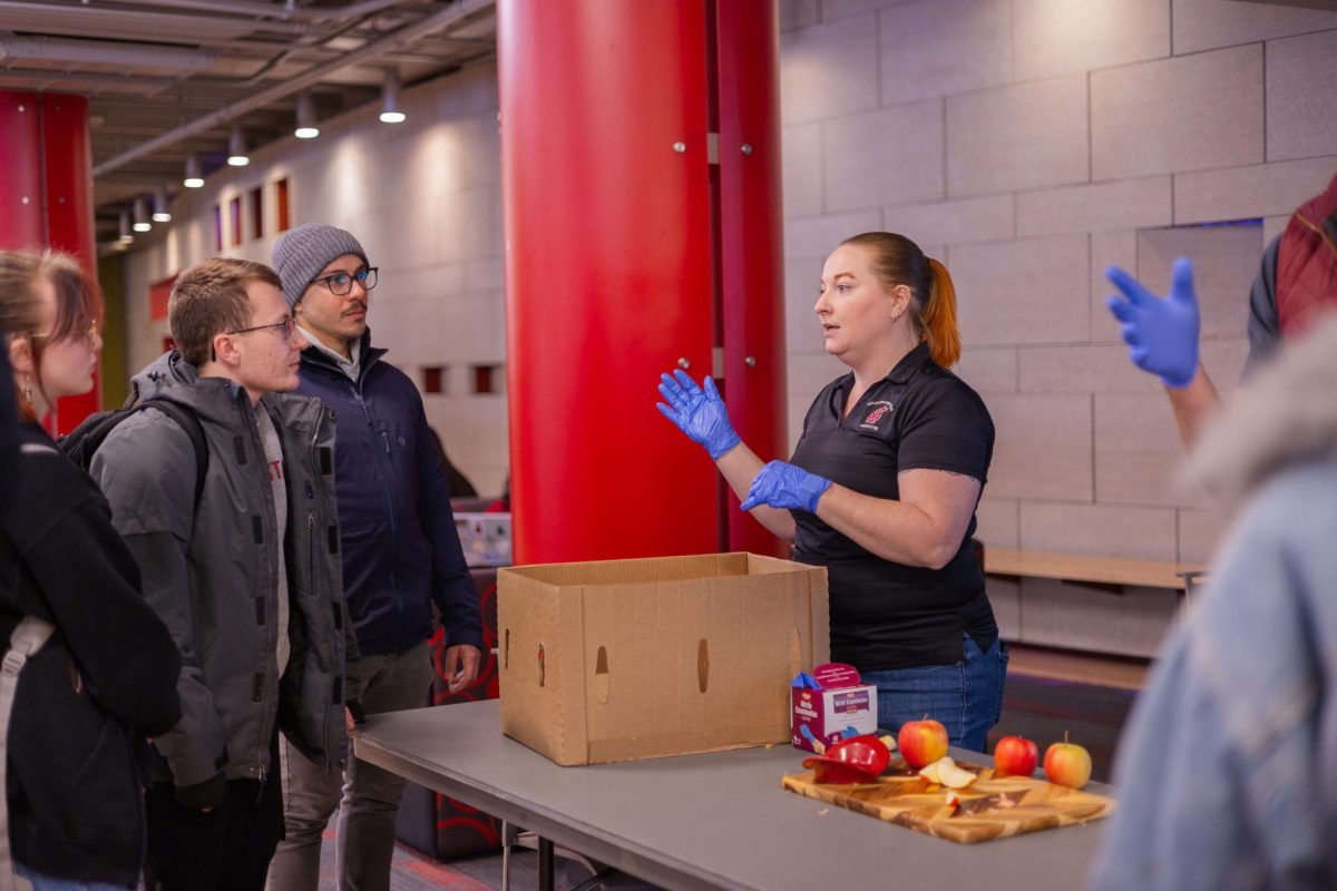 The public taste testing of WSU's new Sunflare apple in the CUB, Jan. 22, 2026.