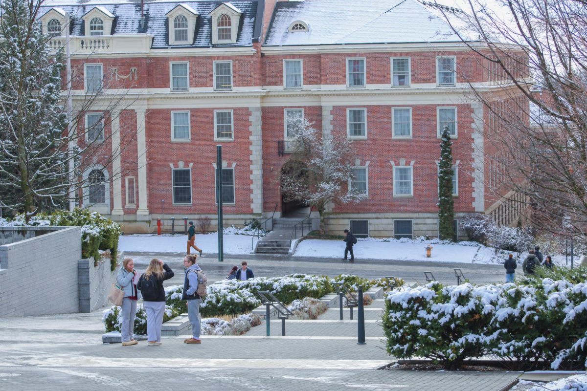Students trekking the snowy WSU Pullman campus, Feb. 17, 2026.