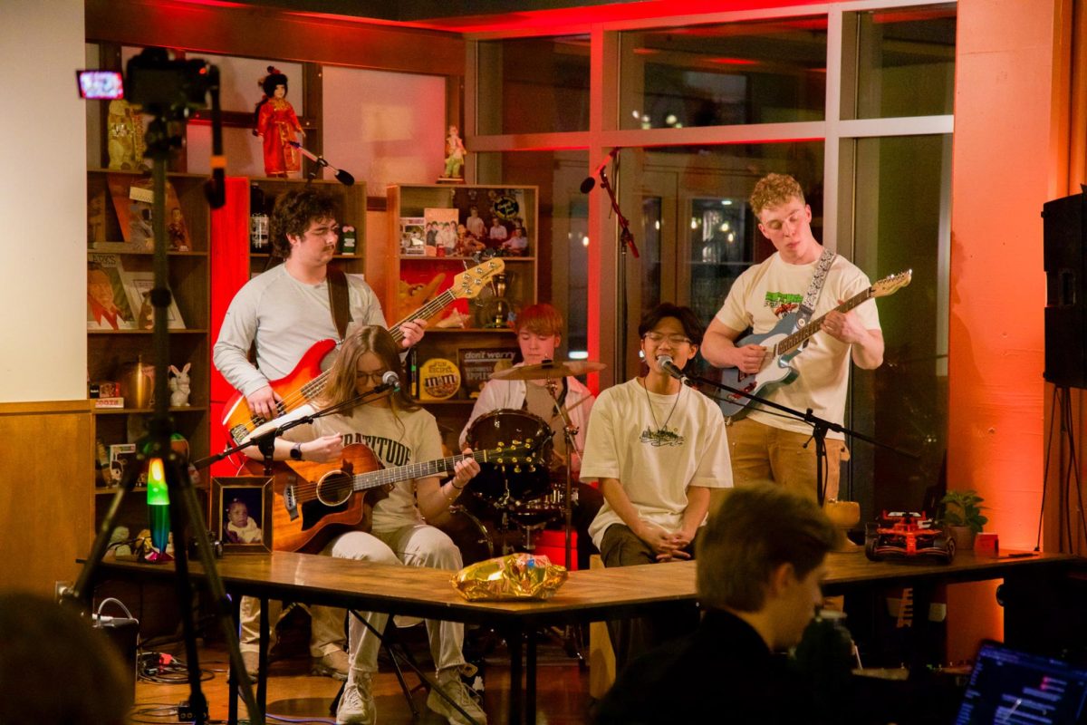 2 Wagon Band performs at SEB's Tuesday Takeover open mic event, Feb. 24. 
