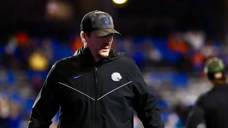 QB coach Matt Miller on the field for Boise State football prior to his move to the Cougs for the 2026 season (Courtesy of 247 Sports).  